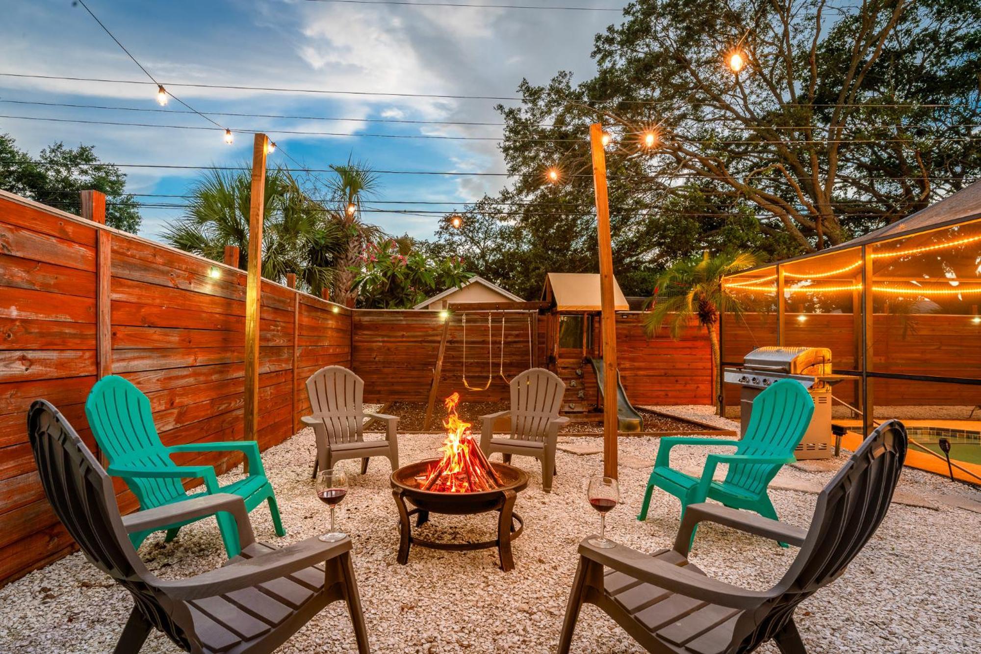 Tropical Oasis Fl